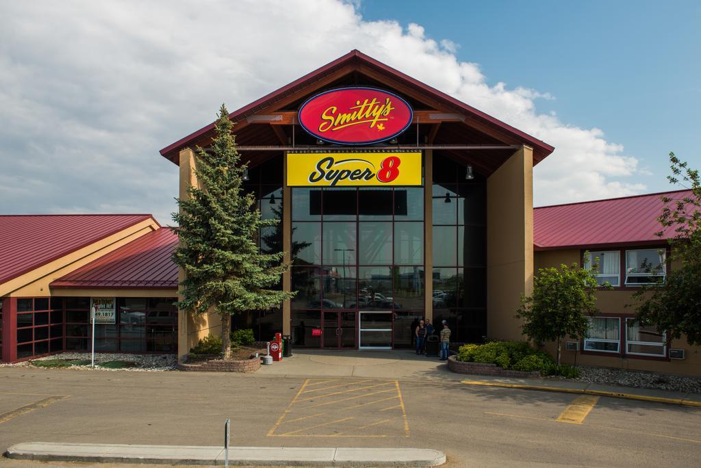 Super 8 By Wyndham Sherwood Park/Edmonton Area Kültér fotó