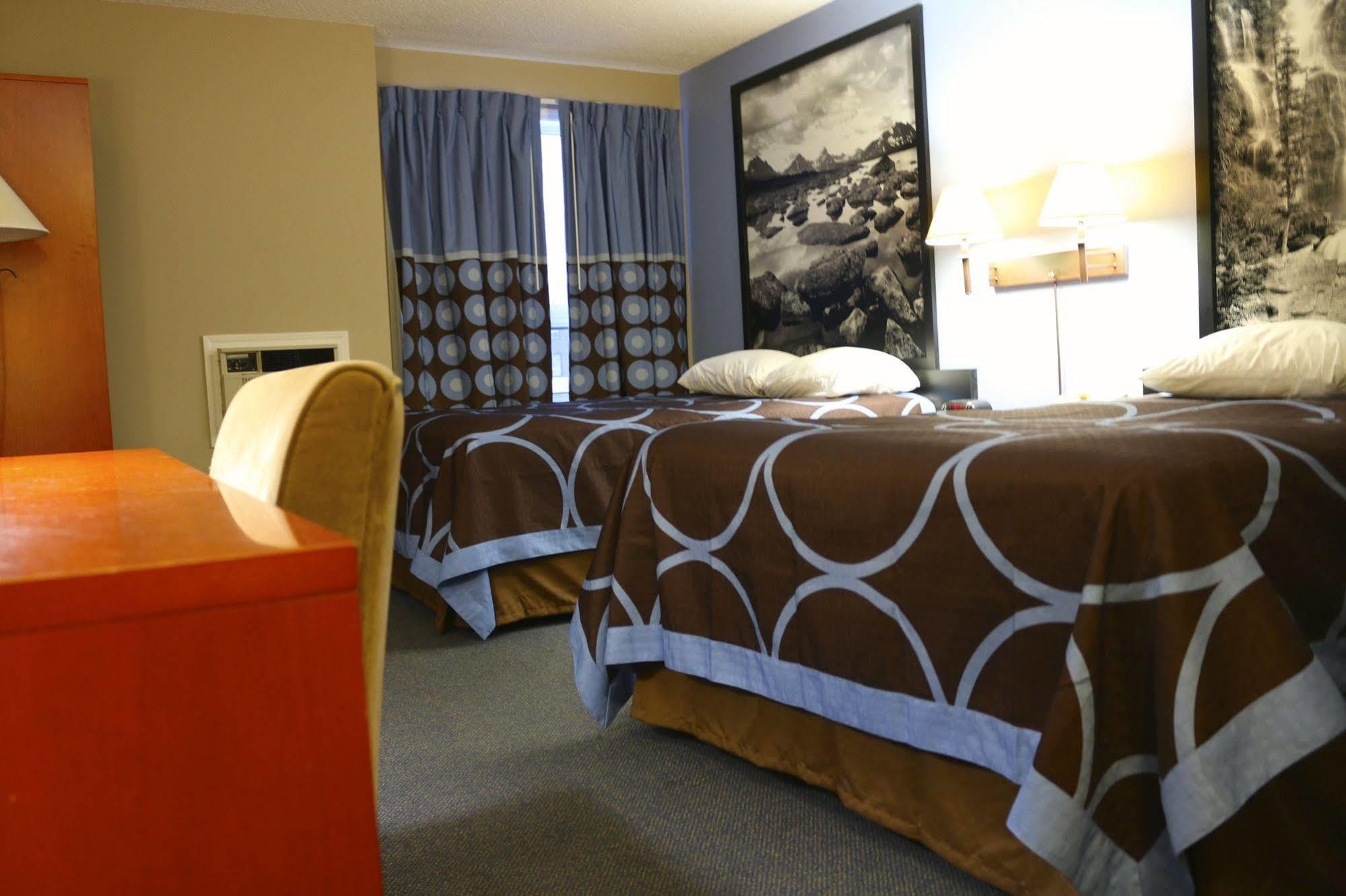 Super 8 By Wyndham Sherwood Park/Edmonton Area Kültér fotó